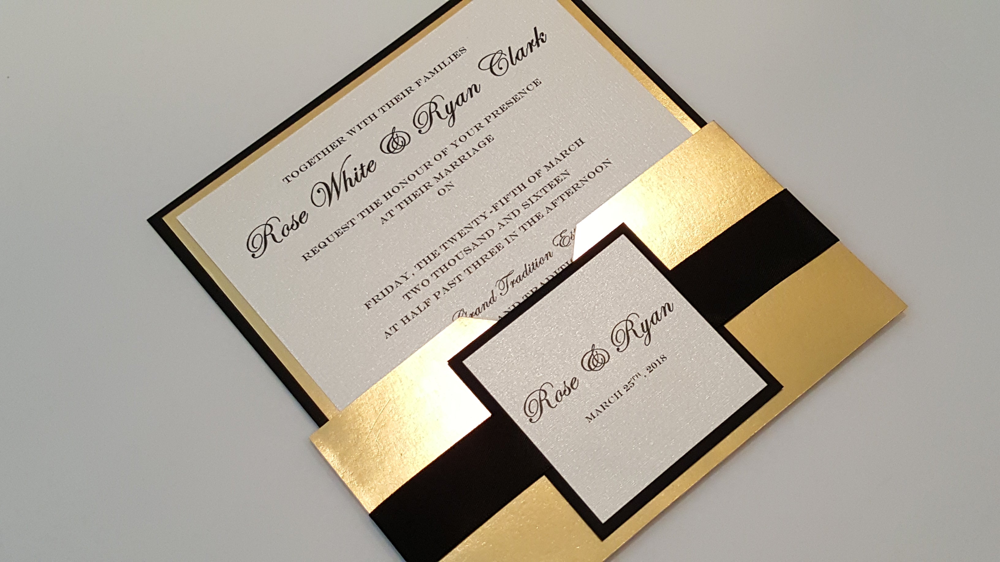 Layered Invitation comes with RSVP cards and envelopes